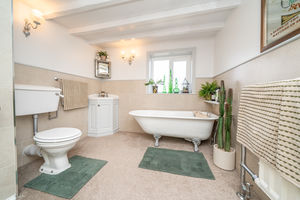 1ST FLOOR BATHROOM- click for photo gallery